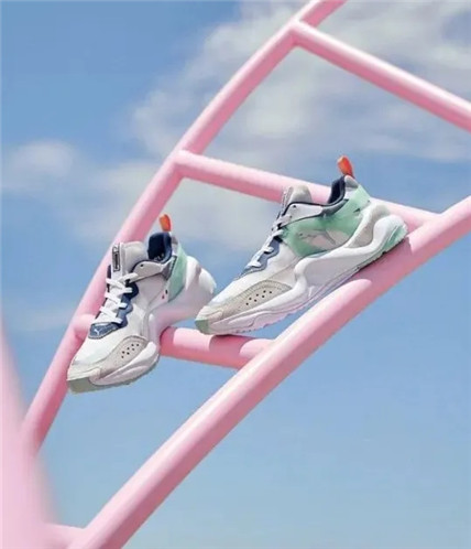 要舒适时髦也要元气满满,要给女友买一双舒服好看的鞋