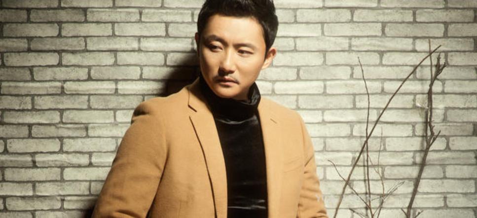 《以家人之名》李海潮曾是《双面胶》男主角，标准的剧抛脸