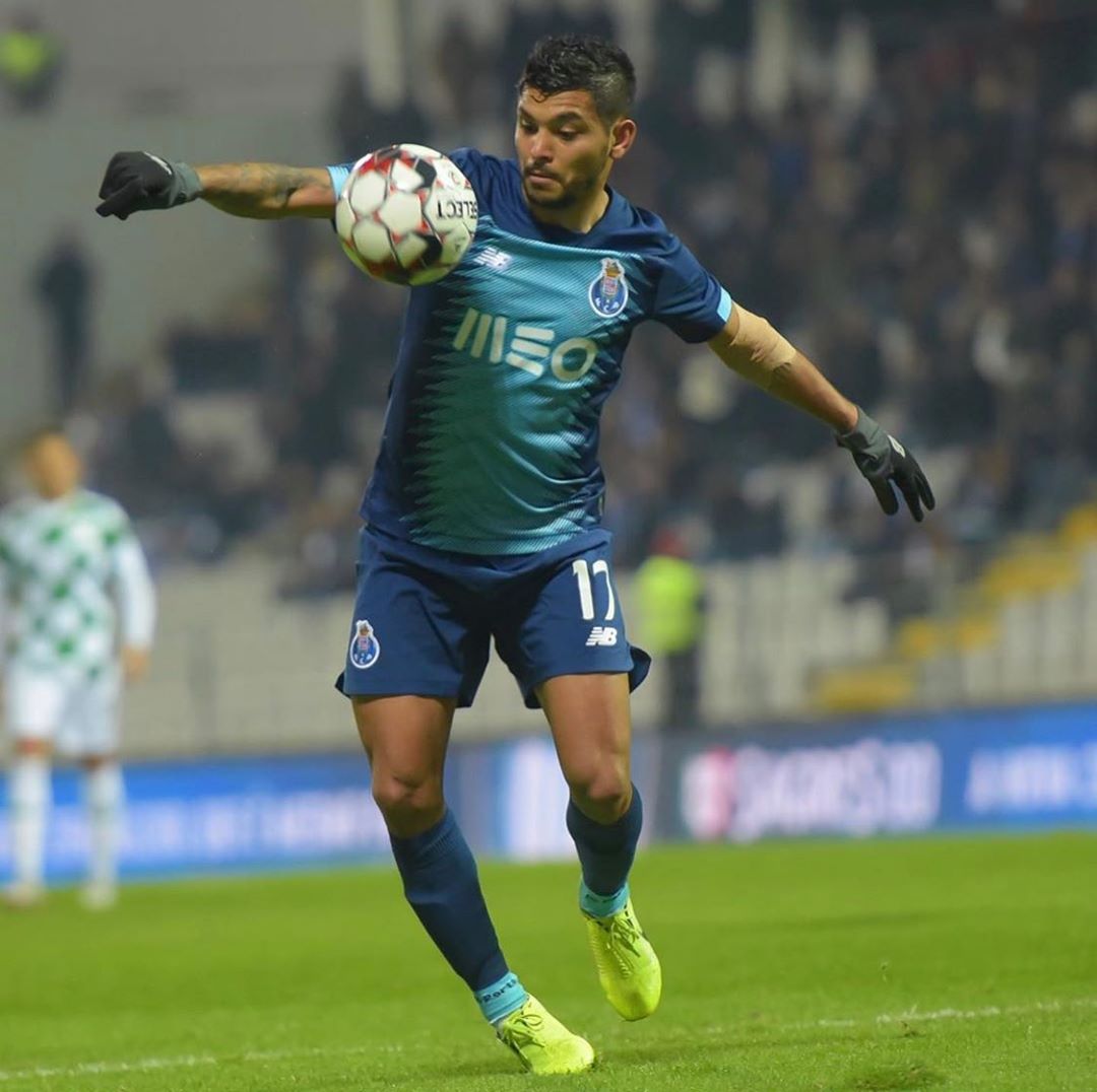 墨西哥顶级前锋,波尔图边锋科罗纳