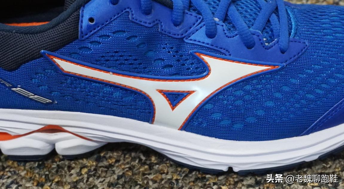 各大品牌跑鞋推荐鸿星尔克,鸿星尔克跑鞋属于什么档次
