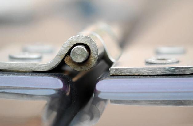 柜子有必要安装大角度铰链吗,柜子装拉手好还是不装拉手好