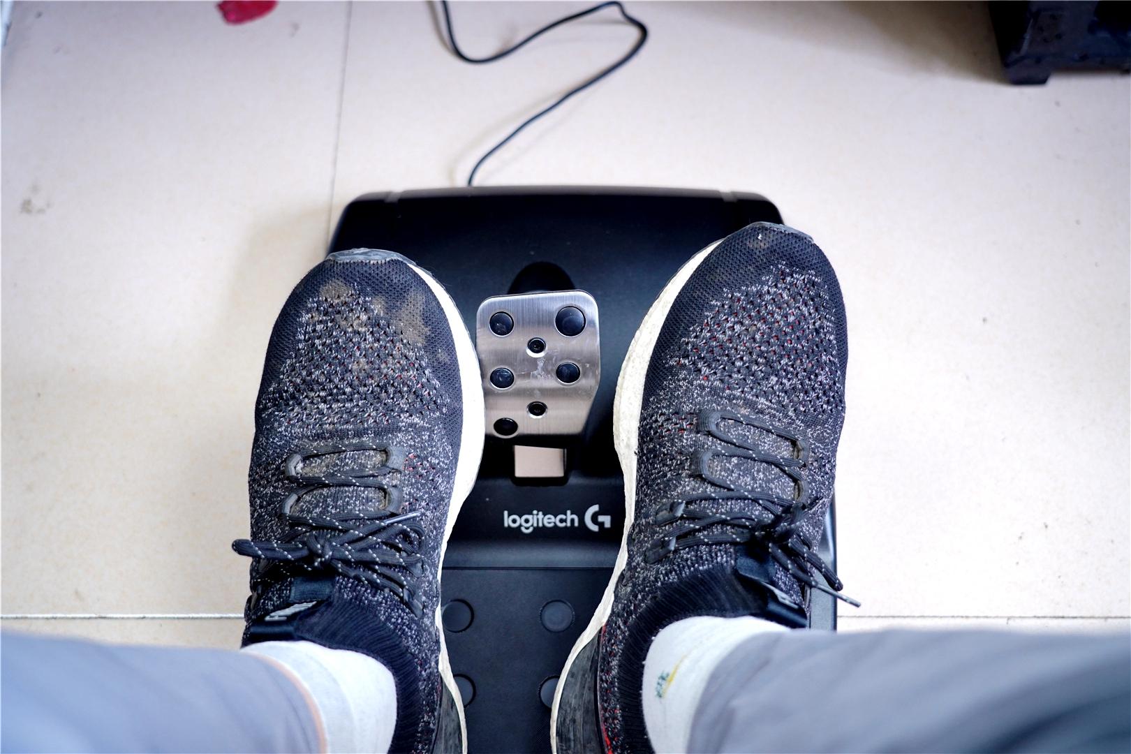 罗技g29方向盘测评,罗技g29方向盘玩极品飞车设置教程