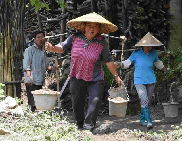 河里沙石,河里的鹅卵石贵吗