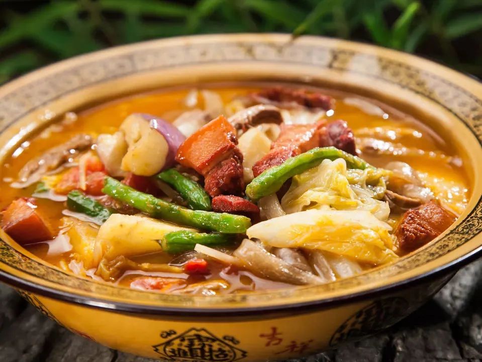 云南哪个地方人最爱吃火锅,山西哪些地方特别能吃土豆