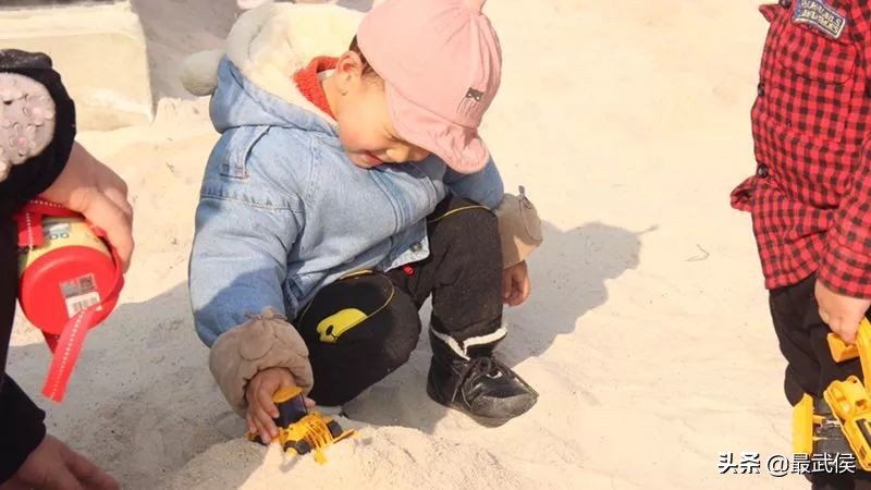 3月底天府绿道哪段最美,天府绿道彩色油菜花