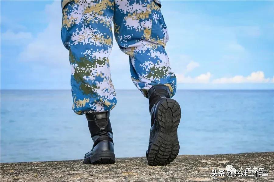 武警新型作战靴,新型作战靴