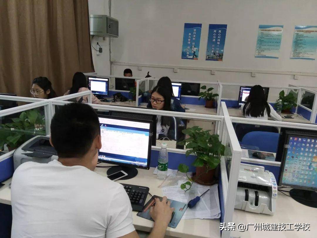 网络营销电商专业岗位,电子商务和网络营销哪个专业好