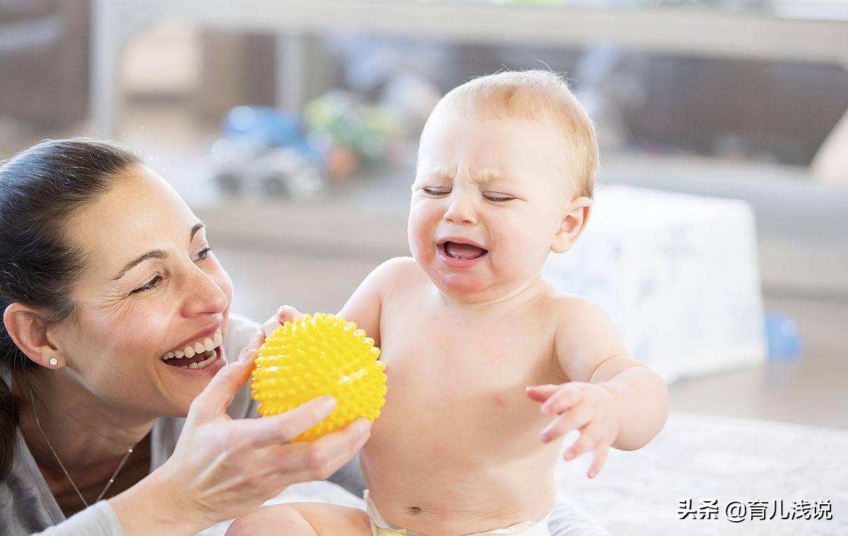 怎么纠正宝宝白天不肯在床上睡觉,宝宝放着睡怎么才能睡得安稳