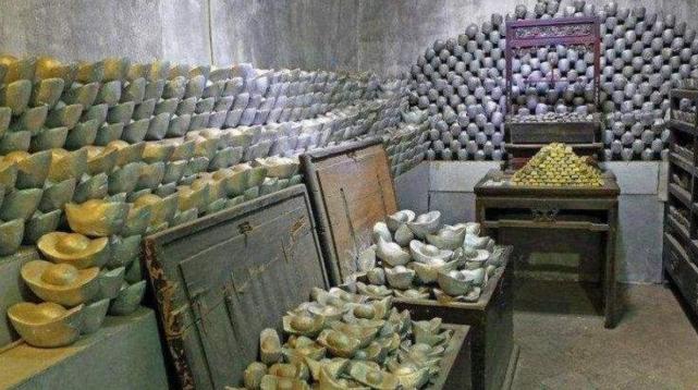 和珅被抄家后财宝放哪里了,和珅恭王府镇宅