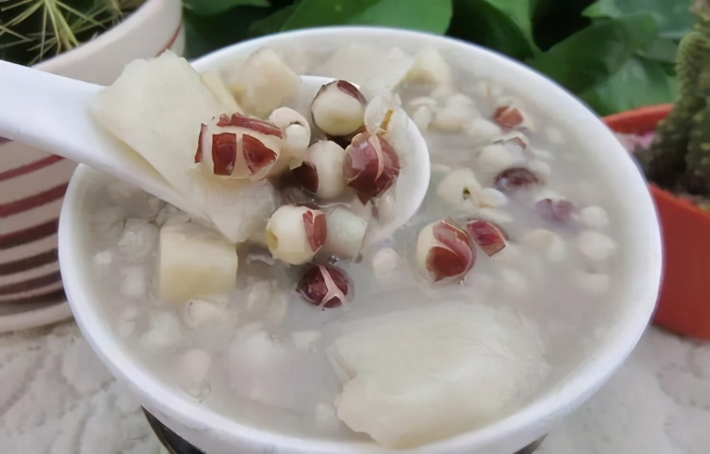 漏奶是因为什么原因怎么解决,为什么漏奶的次数越来越多