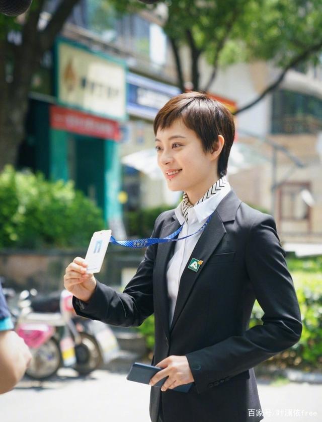 《安家》：房似锦做了什么，卖给医生宫蓓蓓一套“跑道房”？