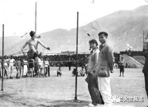 兰州奥体中心能容纳多少人,兰州奥体中心哪个位置好