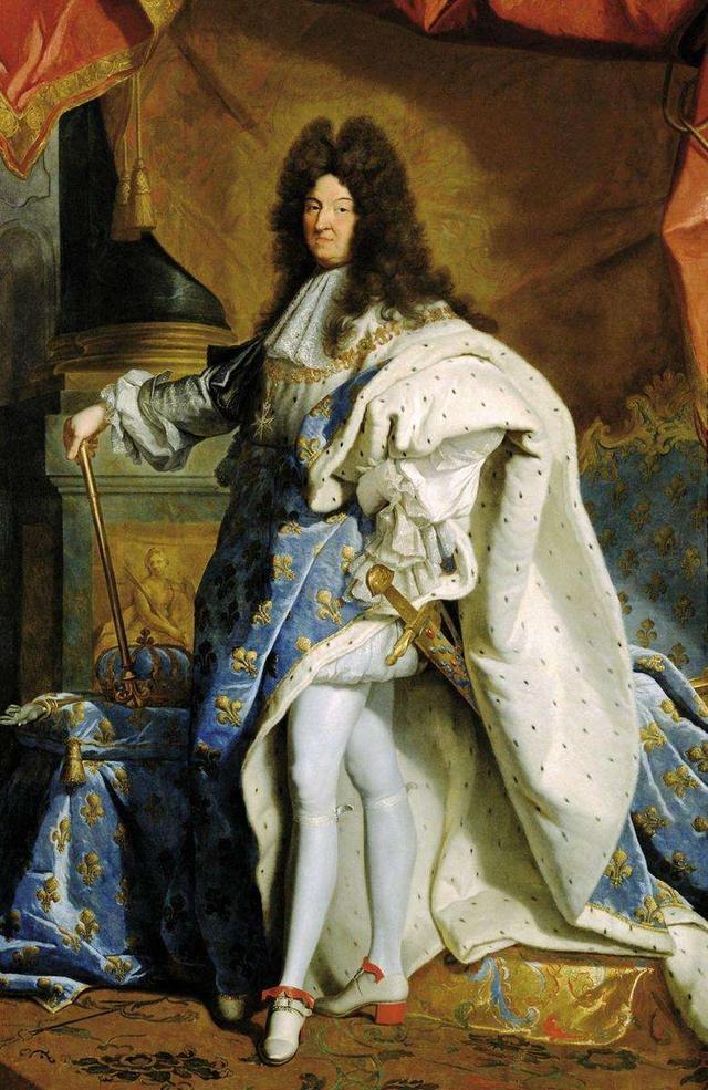 法国的时尚史,法国最早的时尚衣着