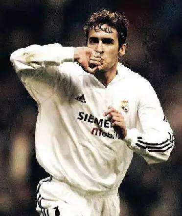 梅西一己之力掀翻银河战舰,梅西面对银河战舰完成帽子戏法