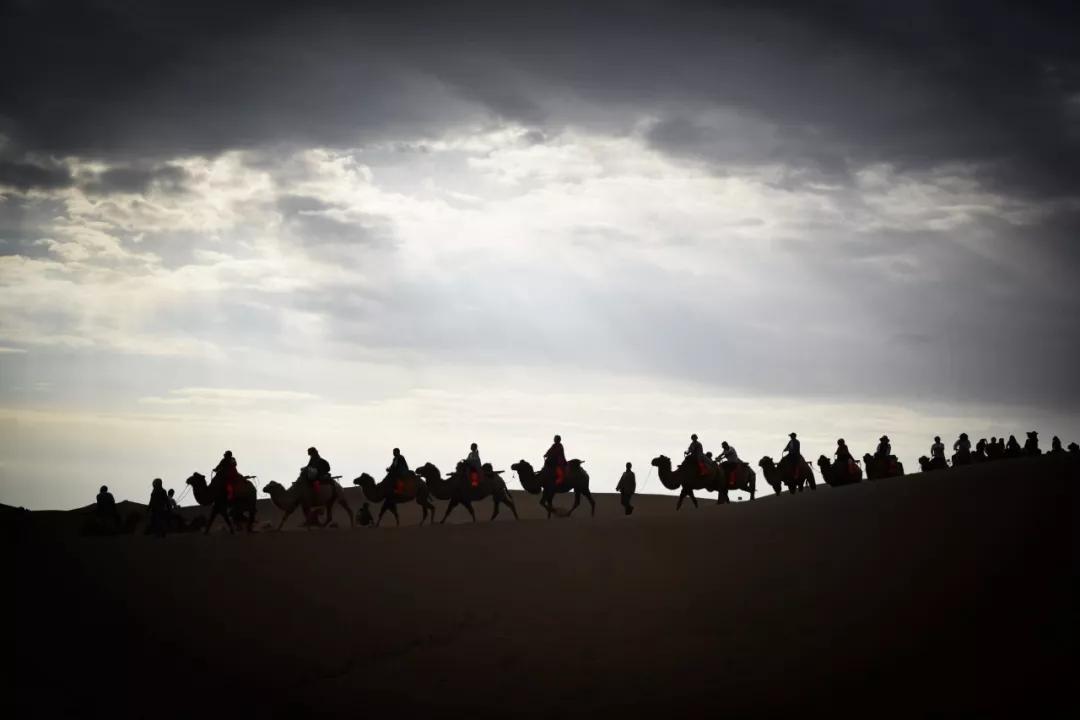 等疫情结束了和我一起去旅游吧,等疫情结束了我就带你去玩