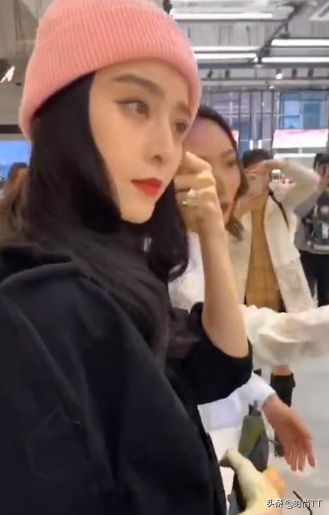 范冰冰日本造型,范冰冰出席活动时的穿搭