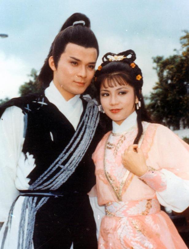 94版射雕英雄传黄蓉独斗七大高手,射雕94版黄蓉解开江南七怪死因