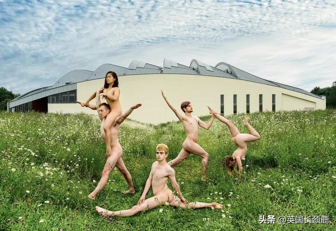 剑桥大学年度裸体日历来了：78个学神小鲜肉为慈善募款*光脱**出镜