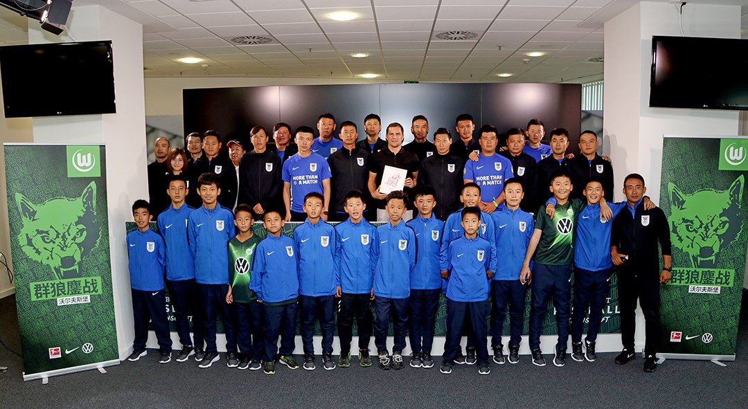 少年强则中国强牢记历史勇往直前,少年强则中国强足球联赛