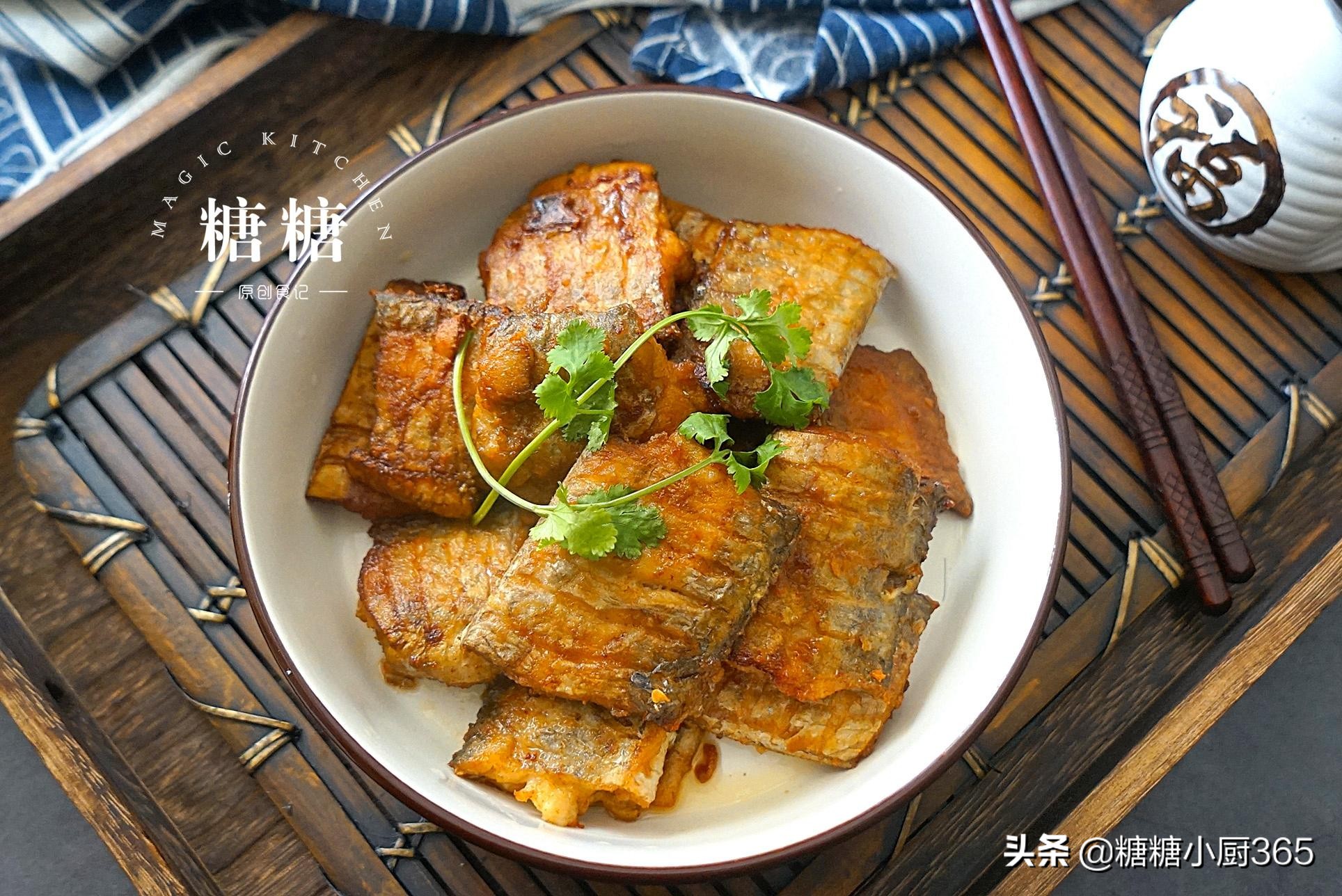 煎带鱼为什么会破皮,炸带鱼为什么会粘锅怎么补救