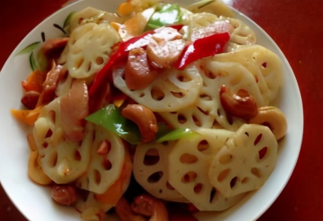 糖醋藕片先放糖还是先放醋,醋溜藕片用白醋好还是用陈醋好吃