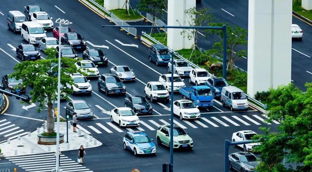 免费期间上高速下高速不免费,新年高速公路免收费