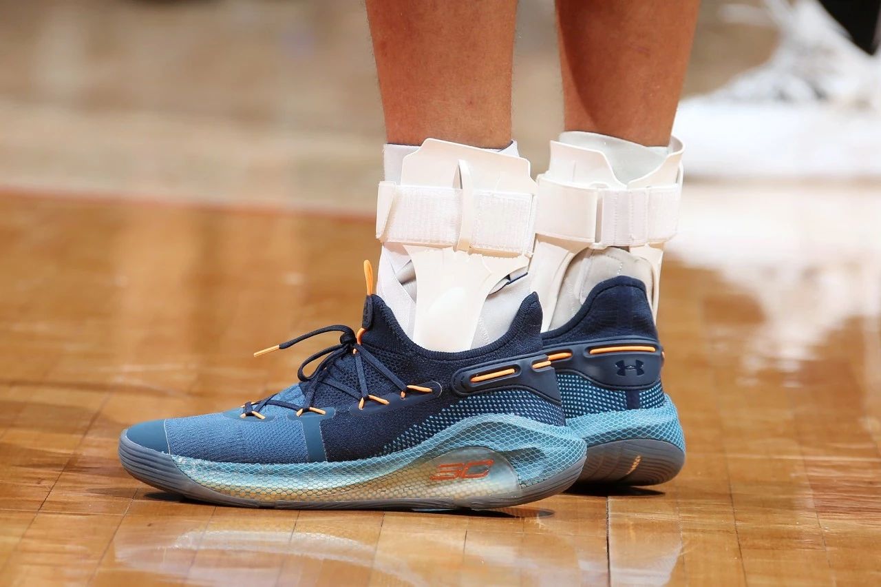 WEN赛场|勇士双核遇到雷霆双星那双鞋是你的最爱?