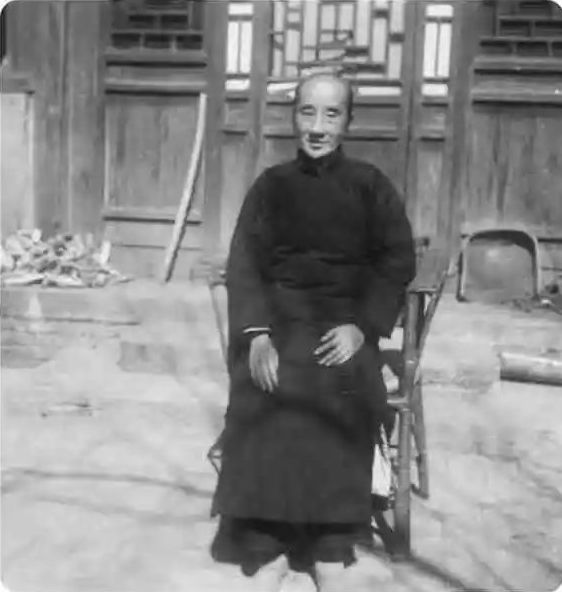 她结婚41年无性无爱,女人最不值的,就是为男人浪费一生