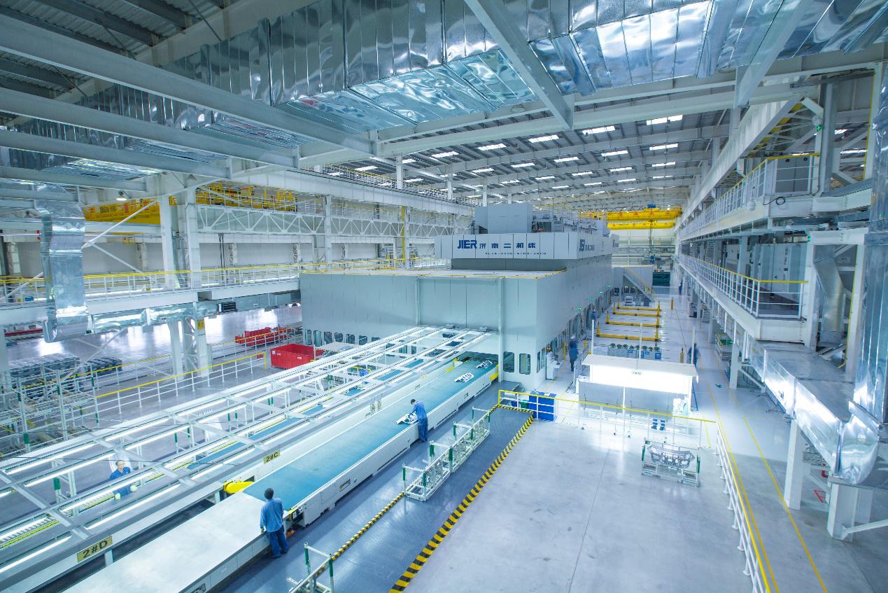 正能量：大学生眼中的汽车制造——上汽通用北盛汽车工厂（二）