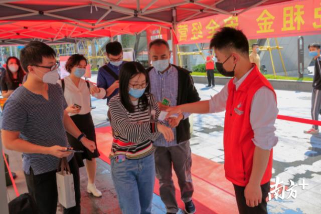 华强北每天人流量多少,华强北中国电子第一街迸发新活力