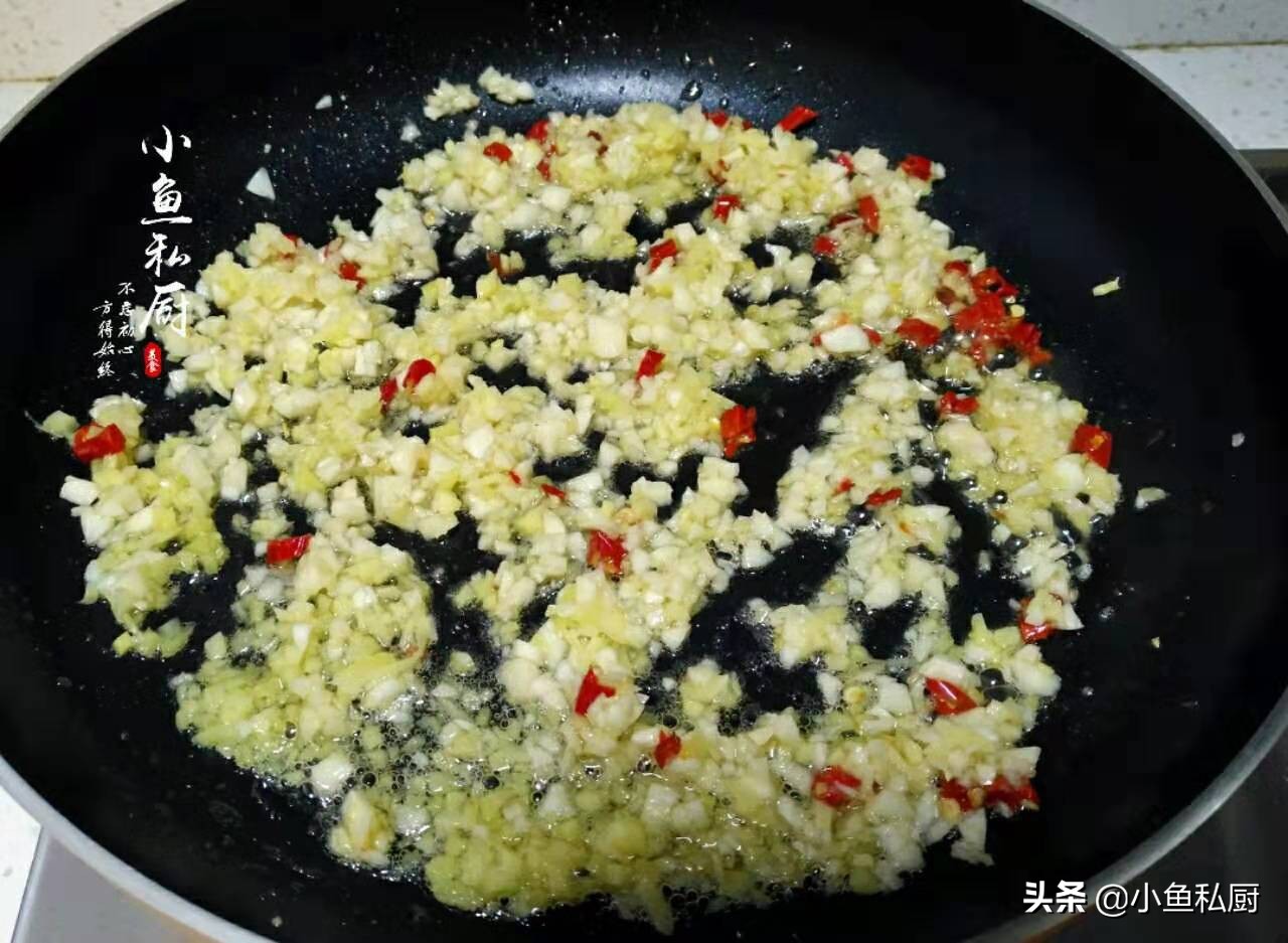 30年的大厨教你在家自制鱼罐头，豉香浓郁，干香有嚼劲，先收藏了