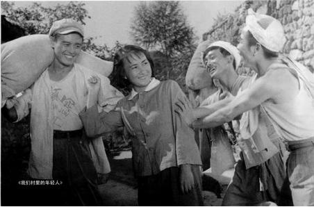 鎴戜滑鏉戦噷鐨勫勾杞讳汉閲戣开婕旇皝,鐢靛奖鎴戜滑鏉戦噷鐨勫勾杞讳汉婕斿憳閲戣开