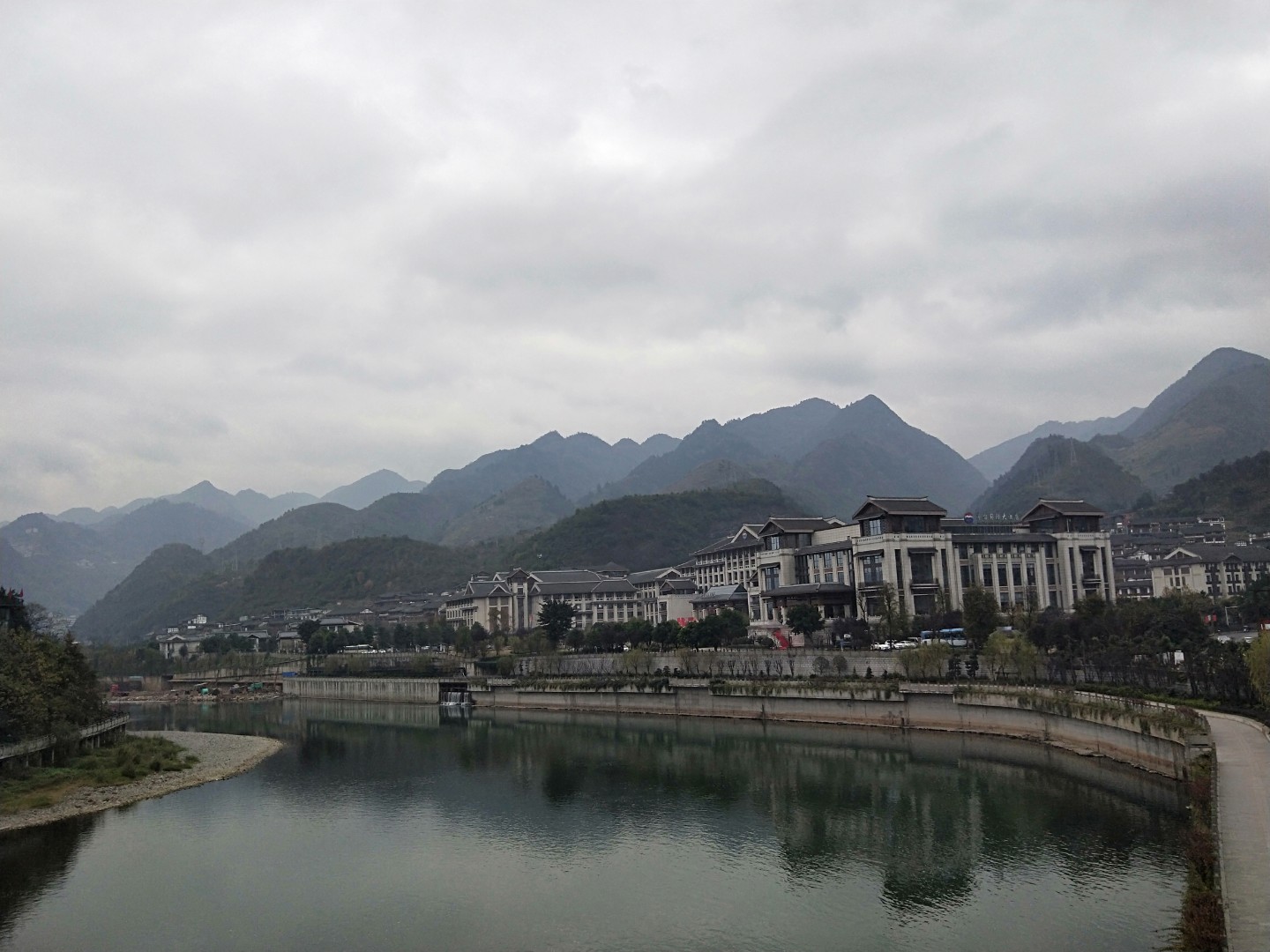 喝酱香型白酒的四大好处,喝酱香型白酒竟然还有这些好处