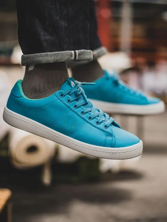 你买衣服的时候会考虑面料供应商吗？下次不如试试这些英国制面料