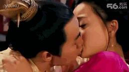 情侣之间“舔耳朵”的风险很大：小心鼓膜穿孔、听力下降