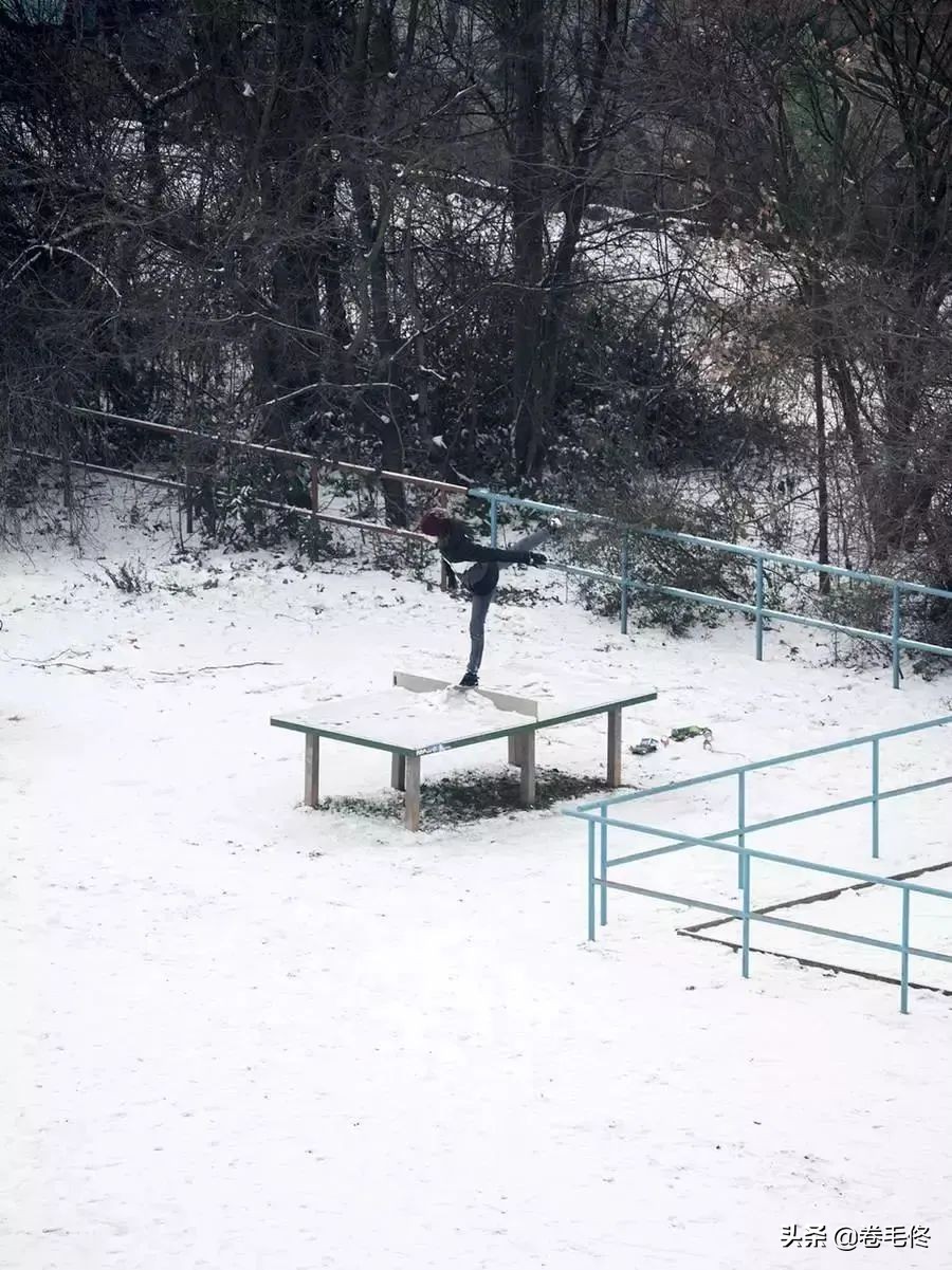 日本摄影师拍乒乓球桌获奖,日本摄影师拍乒乓球桌