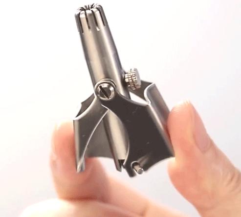 鼻毛长出来太尴尬，不能轻易用手拔，德国工艺鼻毛修剪器来搞定