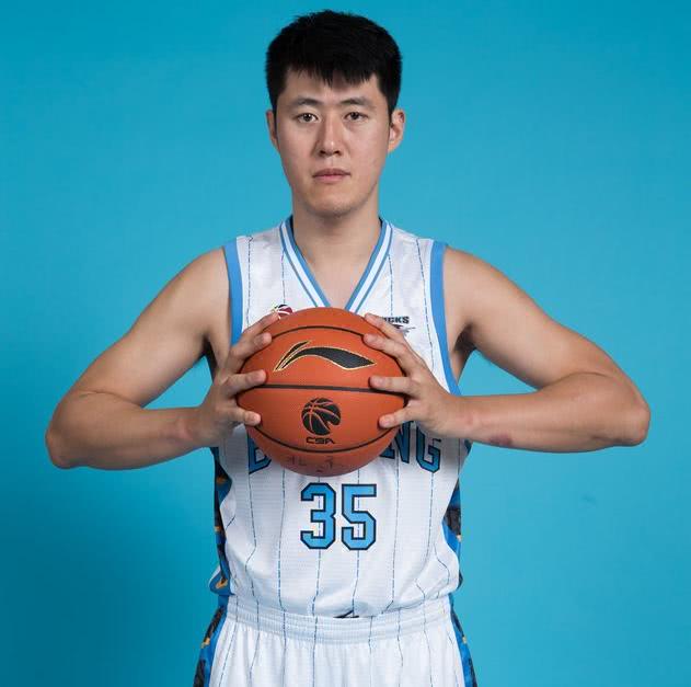 大树挪活，四面楚歌之下的首钢，终于做了一件有温度攒人品的事