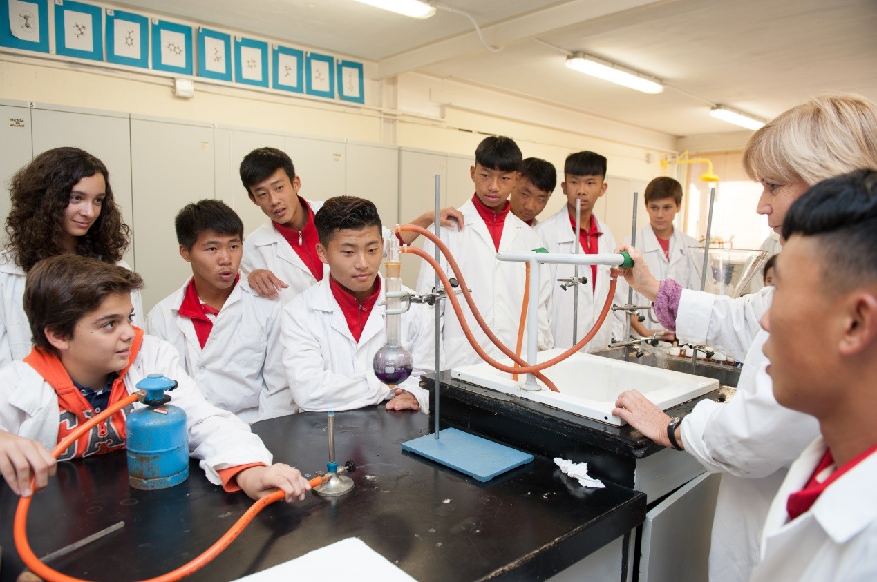 恒大足校2019火热进行,恒大足校精英训练计划