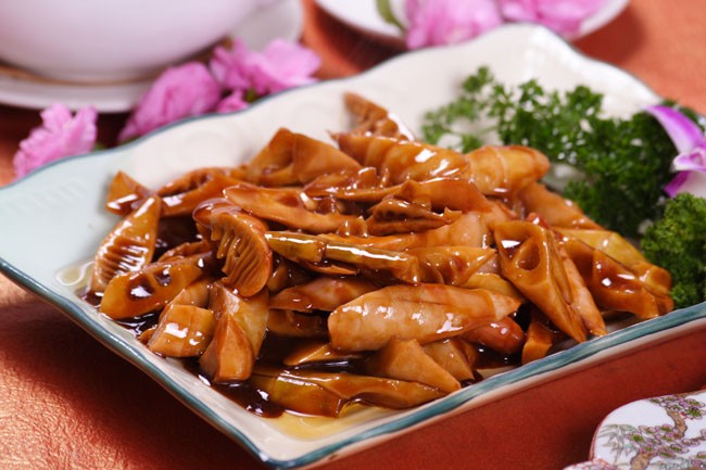 春笋的正确焯水不涩口,怎样去除春笋的苦涩味道