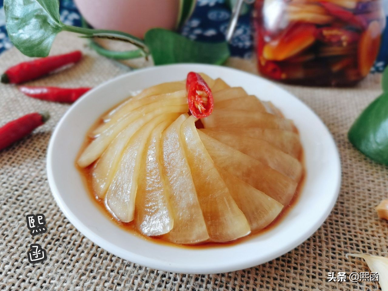 腌萝卜片用盐吗,腌萝卜片用陈醋行不行