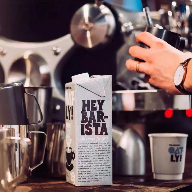 我突袭了同事的包包和办公桌,竟然扒出了这么多秘密