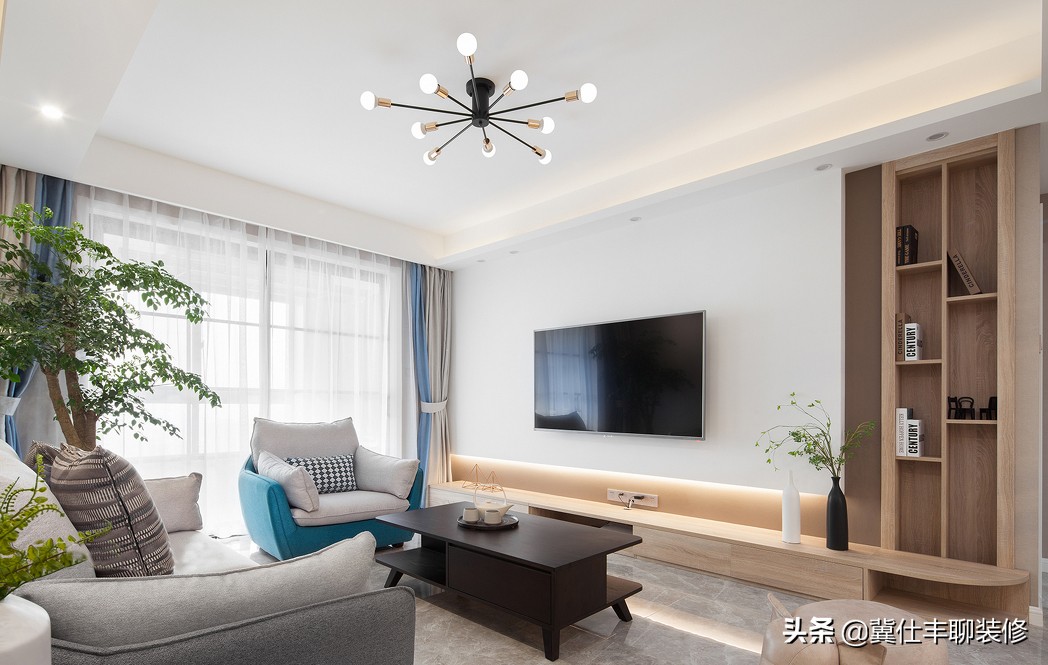 电视背景墙和隐形门设计有立体感,立体感电视背景墙