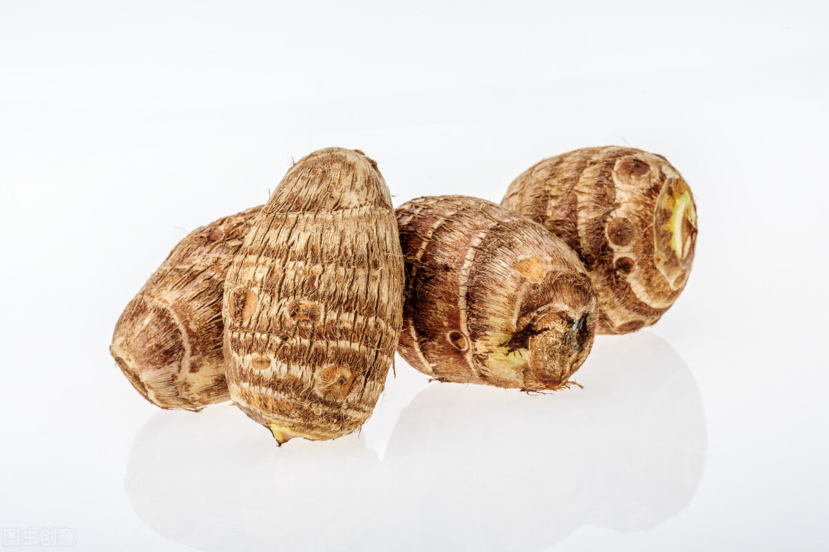 芋头生吃有什么方案,芋头煮了变紫色可以吃吗