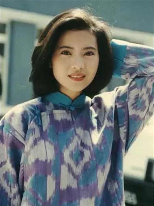 25年前的港剧道出当下现状,港剧丁蟹效应