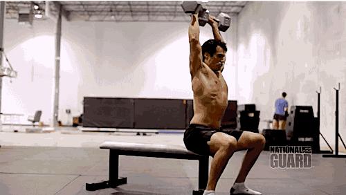 型男健身服,健身新手入门必备装备男