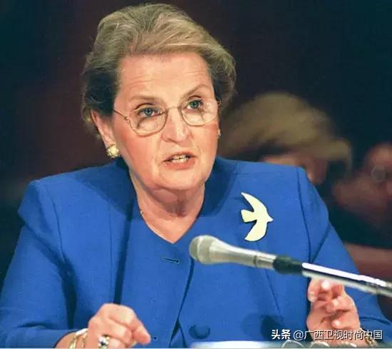 别小看一枚小胸针，透露着你的品位和故事……