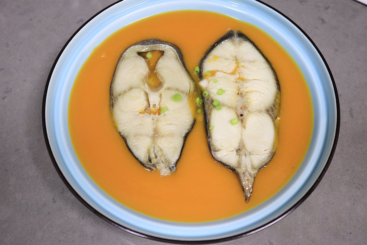 名不虚传的费裤衩鱼,吃完化身喷油射手,香滑口感带来尴尬境遇