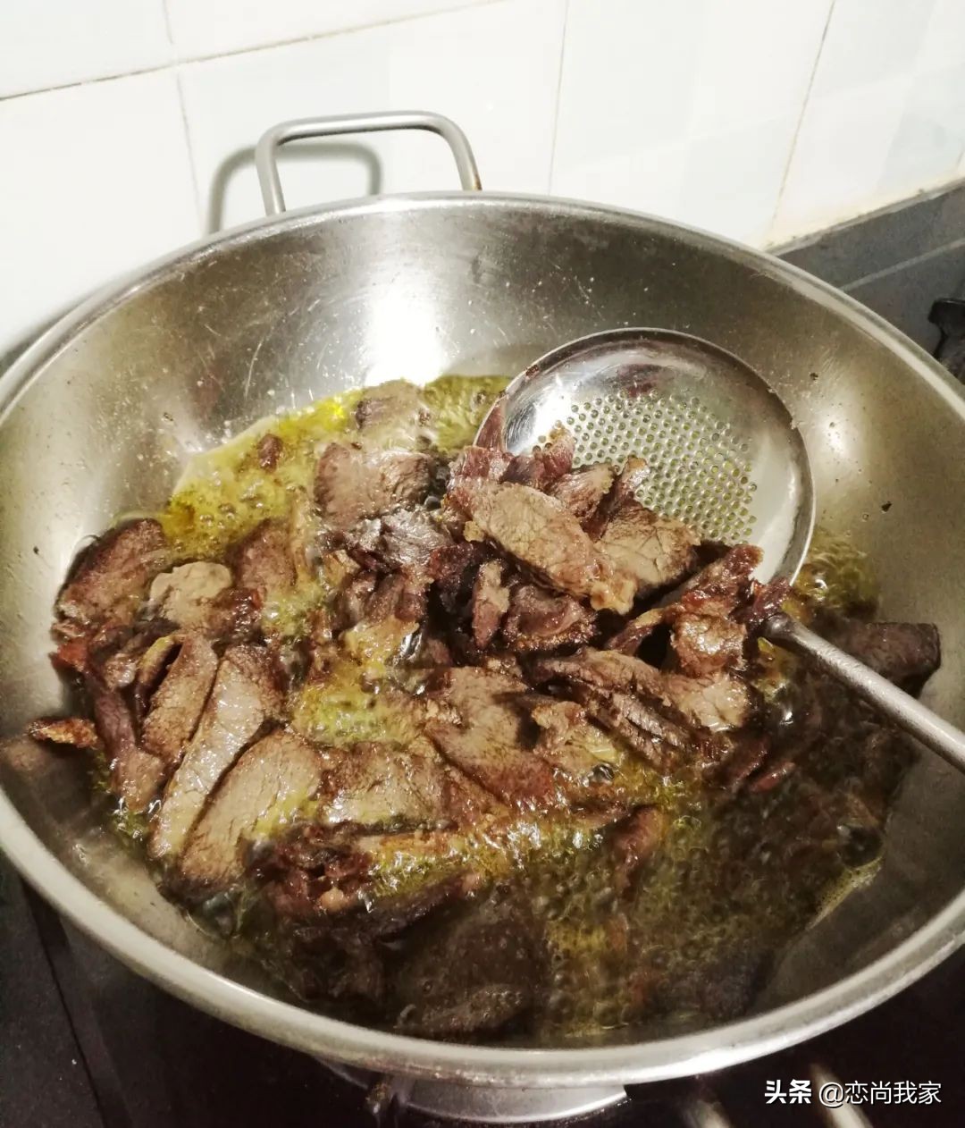 麻辣牛肉干鲜香酥烂麻辣爽口,原味牛肉干怎么做成麻辣牛肉干