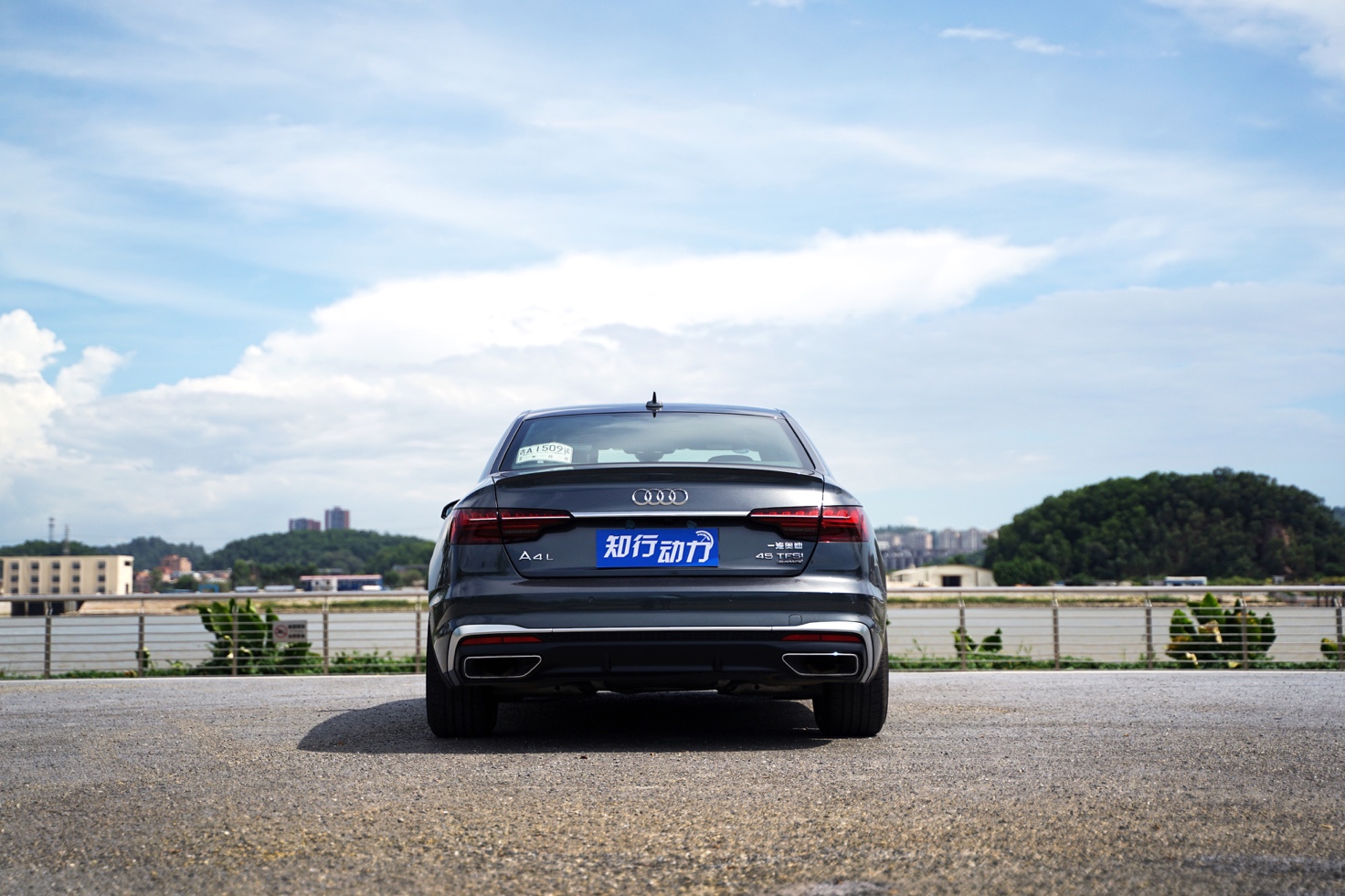 奥迪a4l女生使用体验,女司机奥迪a4l适合什么颜色